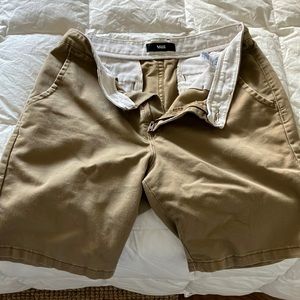 Vans khaki shorts